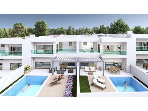 ‏וילה רב-משפחתית ב  Lagos, Distrito de Faro