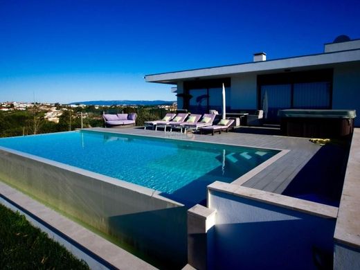 Luxury home in Alcobaça, Distrito de Leiria