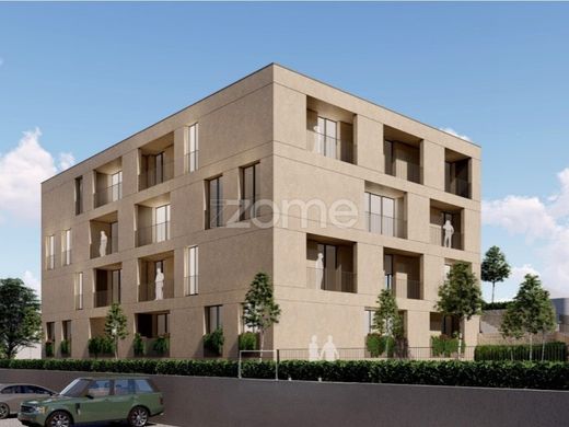 Grundstück in Maia, Distrito do Porto