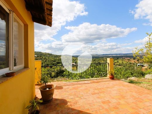 بيت مستقل ﻓﻲ Faro, Distrito de Faro