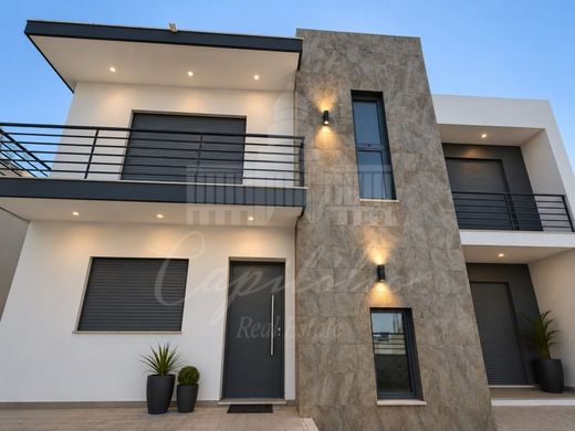 Luxury home in Almada, Distrito de Setúbal