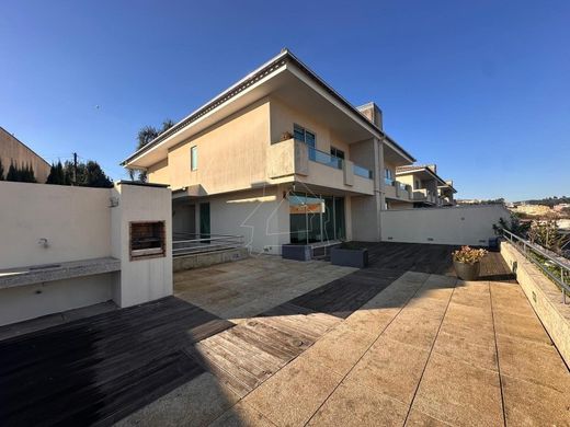 Luxury home in São João da Madeira, Aveiro