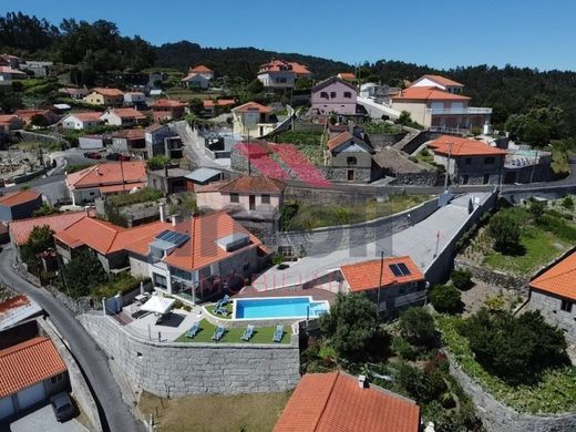 Villa Plurifamiliare a Arcos de Valdevez, Distrito de Viana do Castelo