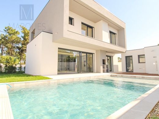 Casa de lujo en Aroeira, Almada