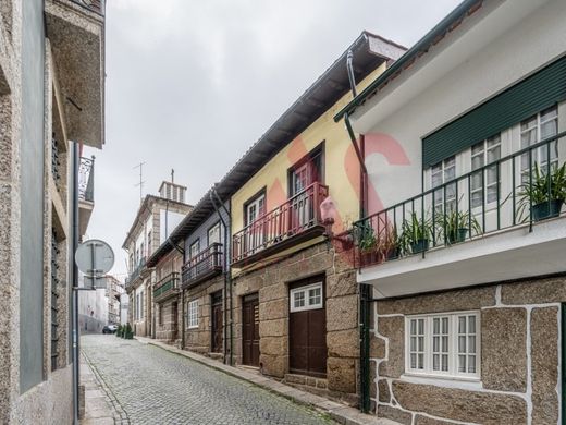Residential complexes in Guimarães, Distrito de Braga