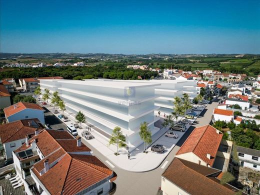 Grond in Bombarral, Distrito de Leiria