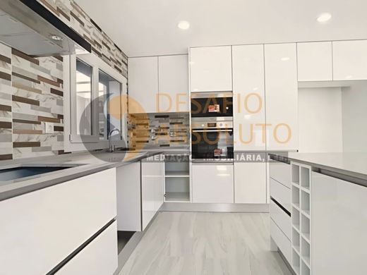 단독 저택 / Seixal, Distrito de Setúbal