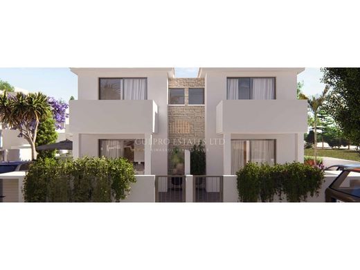 Villa multifamiliale à Paphos, Paphos District