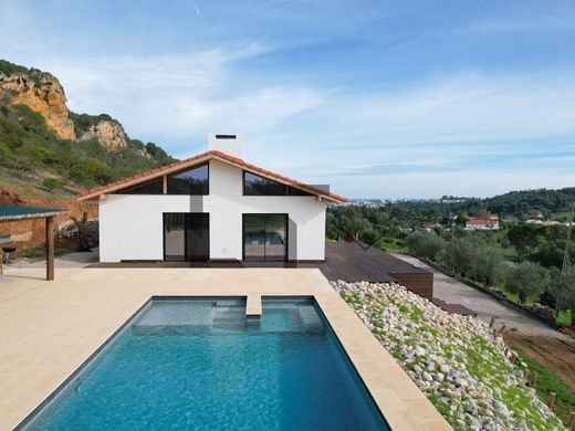 ‏בית חד-משפחתי ב  Setúbal, Distrito de Setúbal