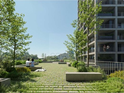 Apartment / Etagenwohnung in Porto, Distrito do Porto