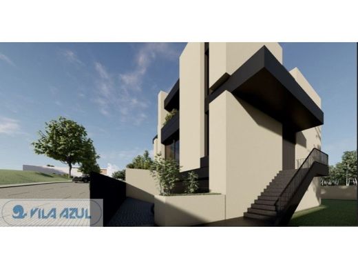 فيلا شبه مستقلة ﻓﻲ Gondomar, Distrito do Porto