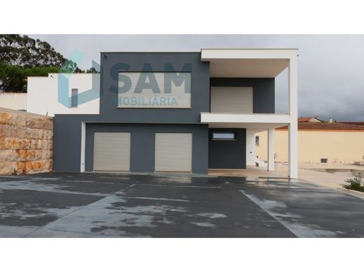 Lourinhã, Distrito de Lisboaの高級住宅