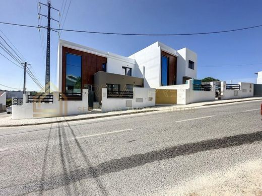 Luxury home in Almada, Distrito de Setúbal