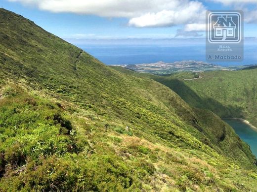 Terrain à Vila Franca do Campo, Açores