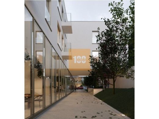 Apartment / Etagenwohnung in Porto, Distrito do Porto