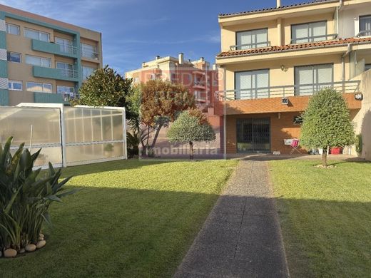 半独立式房屋  Ovar, Distrito de Aveiro