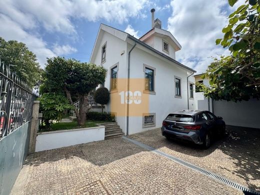 豪宅  Valongo, Distrito do Porto