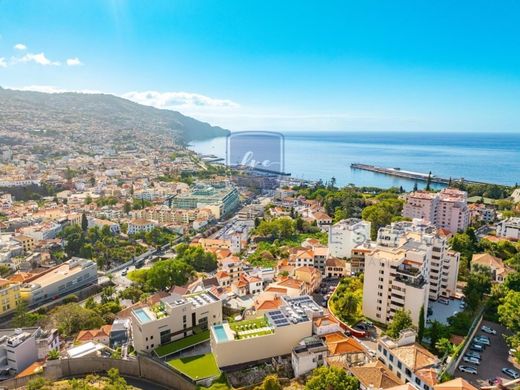 Funchal, Madeiraのアパートメント