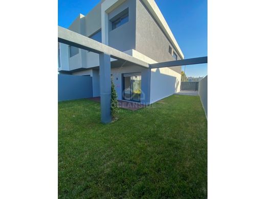 Semidetached House in Cascais, Lisbon