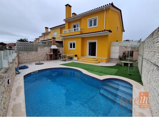 Mehrfamilienhaus in Torres Vedras, Lissabon