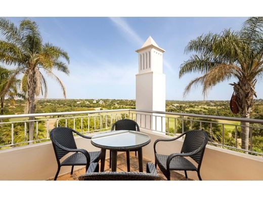 Semidetached House in Lagoa, Distrito de Faro