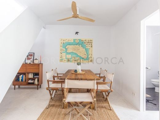 Apartment / Etagenwohnung in Maó, Balearen Inseln