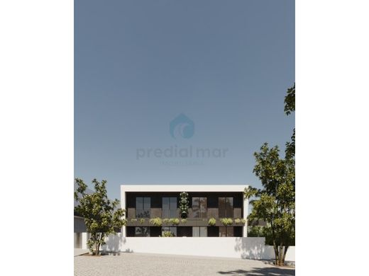 다세대 빌라 / 빌라노바드가이아
, Vila Nova de Gaia