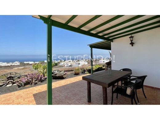 Vrijstaand huis in Yaiza, Provincia de Las Palmas