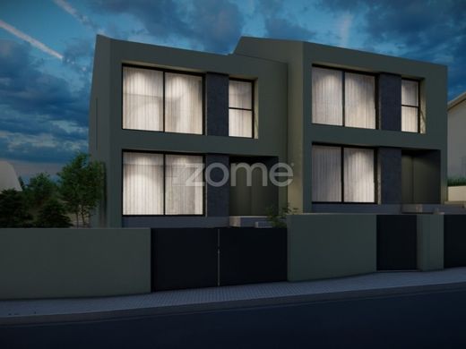 Casa di lusso a Vila Nova de Gaia, Oporto