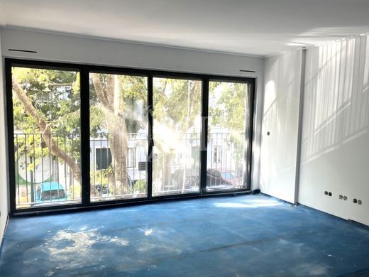 Apartment in Alcântara, Almada