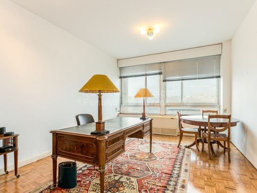 办公室  Avenidas Novas, Lisbon