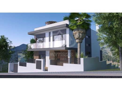 Luxus-Haus in Vila Franca de Xira, Lissabon