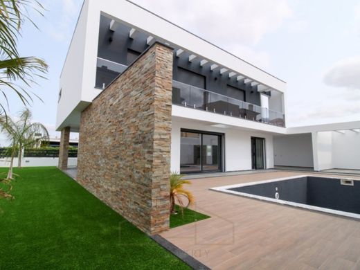 Μονοκατοικία σε Σετούμπαλ, Setúbal