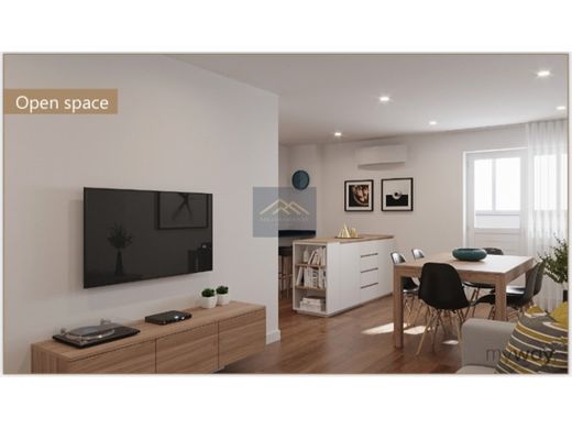 Apartment in Almada, Distrito de Setúbal