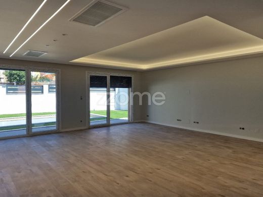 Элитный дом, Odivelas, Distrito de Lisboa