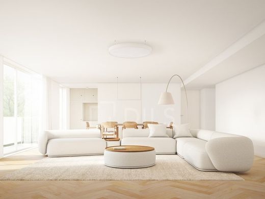 Apartment in Alcântara, Almada