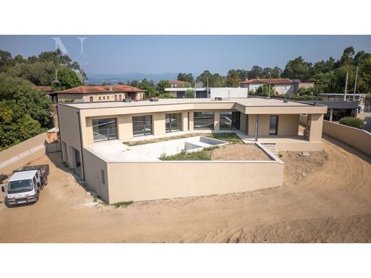 Amares, Distrito de Bragaの高級住宅