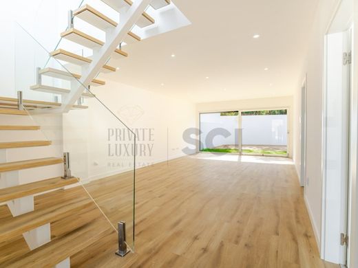 Casa de luxo - Charneca de Caparica, Almada
