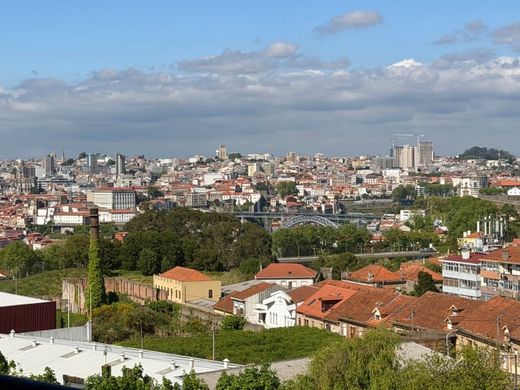 Apartment / Etagenwohnung in Vila Nova de Gaia, Distrito do Porto
