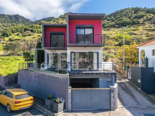 Luxus-Haus in Machico, Madeira