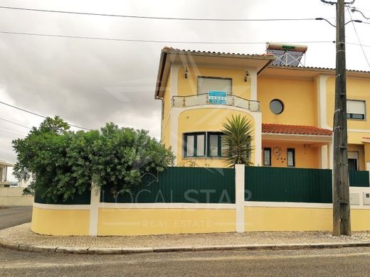 Luxury home in Caldas da Rainha, Distrito de Leiria