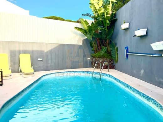 منزل ﻓﻲ Sesimbra, Distrito de Setúbal