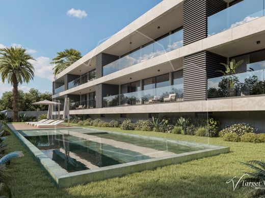 Apartment / Etagenwohnung in Funchal, Madeira