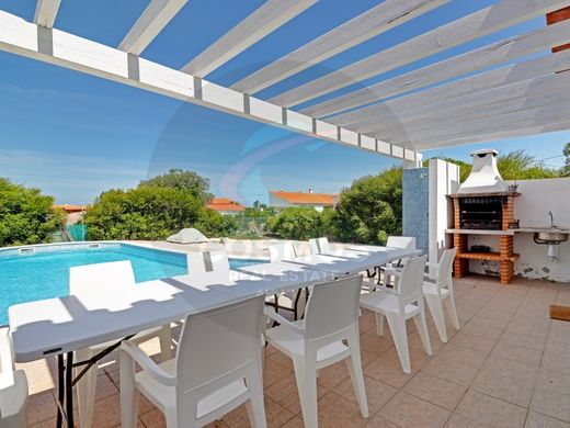 بيت مستقل ﻓﻲ Aljezur, Distrito de Faro