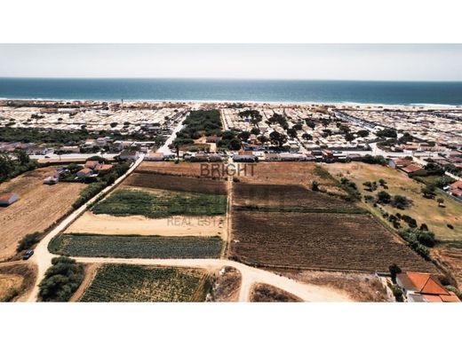 أرض ﻓﻲ Almada, Distrito de Setúbal