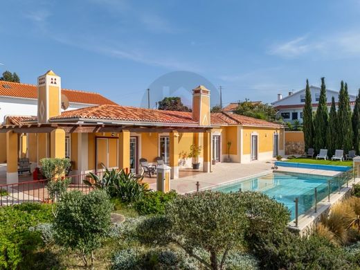Casa Unifamiliare a Caldas da Rainha, Distrito de Leiria