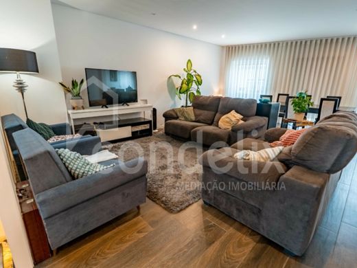 다세대 빌라 / Gondomar, Distrito do Porto