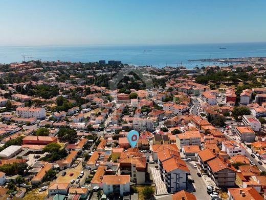 Detached House in Cascais, Lisbon