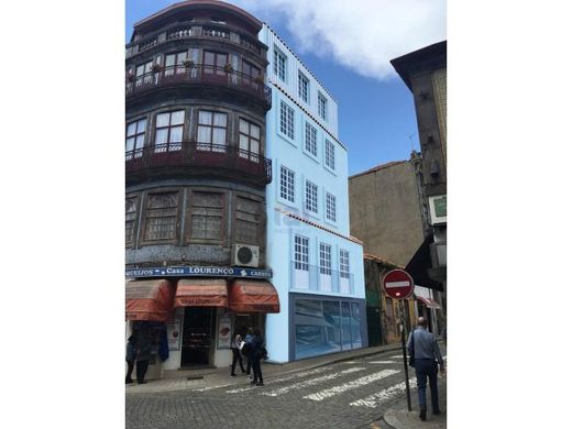 Edificio en Oporto, Porto