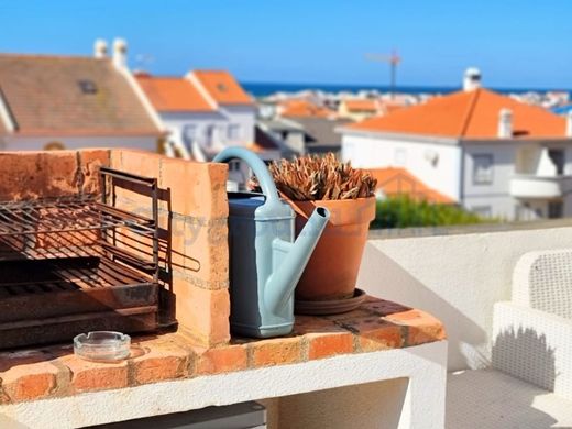 Semidetached House in Peniche, Distrito de Leiria